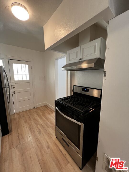 Building Photo - 934 1/2 S Berendo St