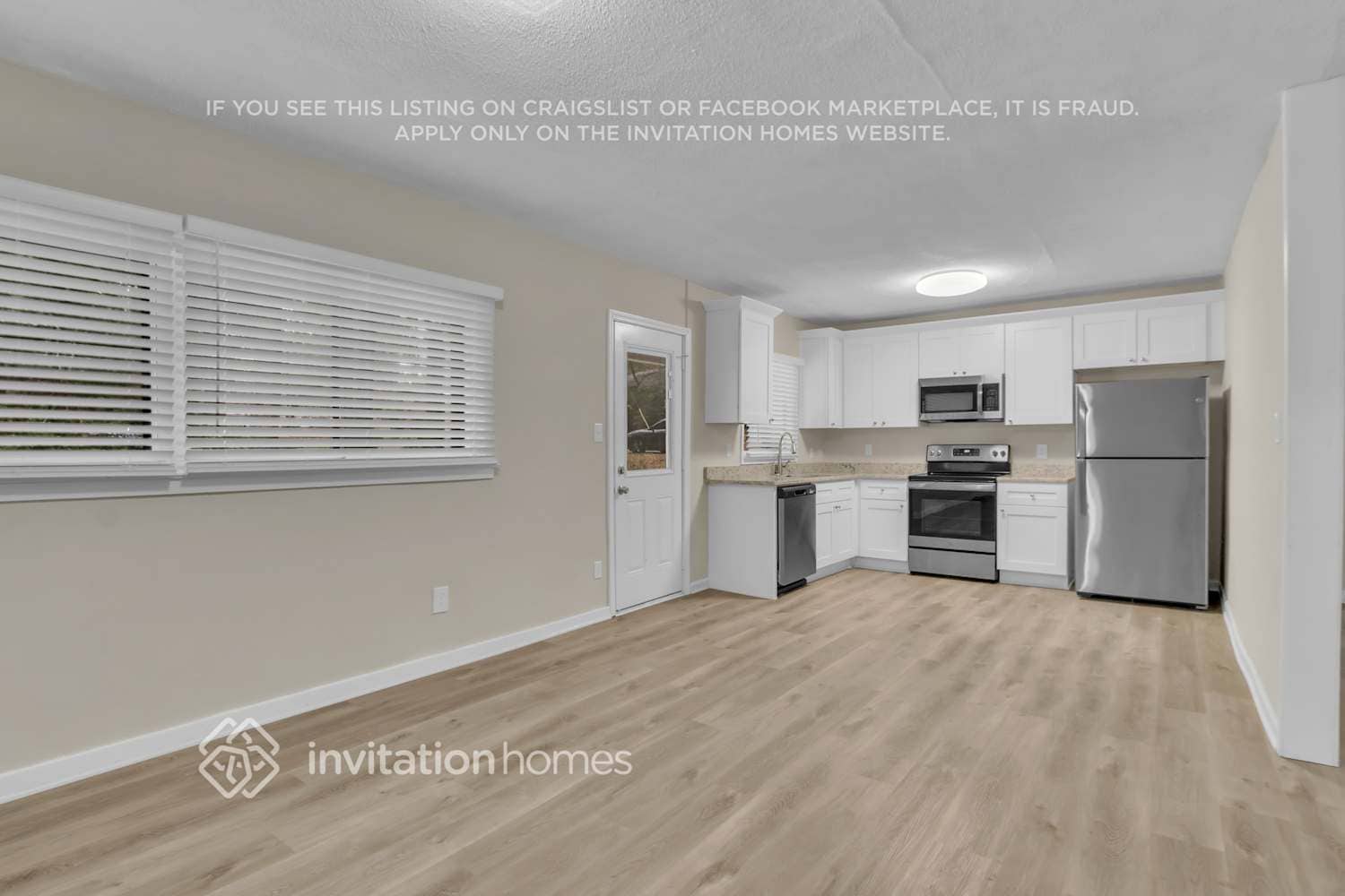 Building Photo - 2262 Dodson Dr