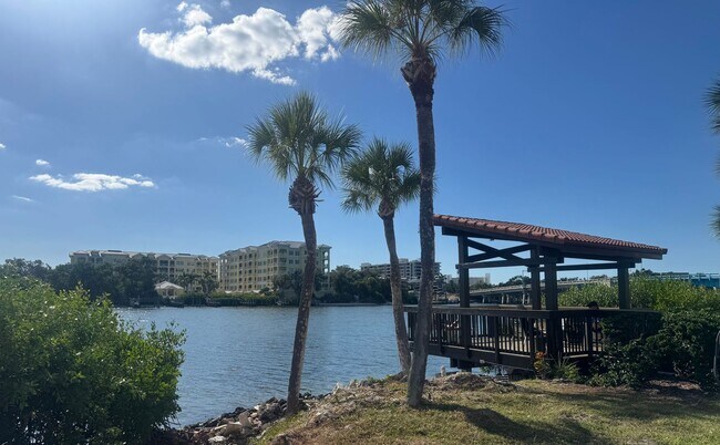 Building Photo - Annual turnkey furnished 2-Bedroom, 2-Bath...