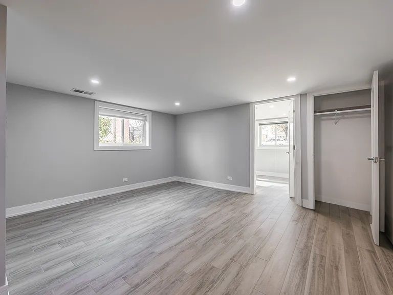 Building Photo - 7225 E Prairie Rd