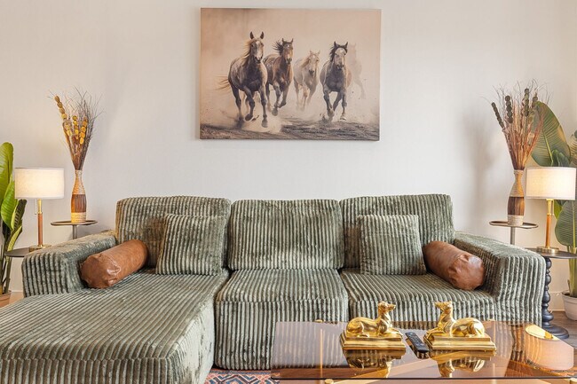 Building Photo - 7522 1/2 West Slaughter Lane-SI FL1-ID1537449P