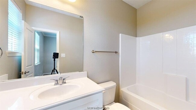 Building Photo - 2027 Harvey Mitchell Pkwy S