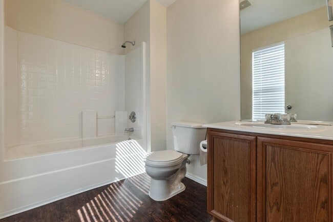 Building Photo - 519 Pickens Ln