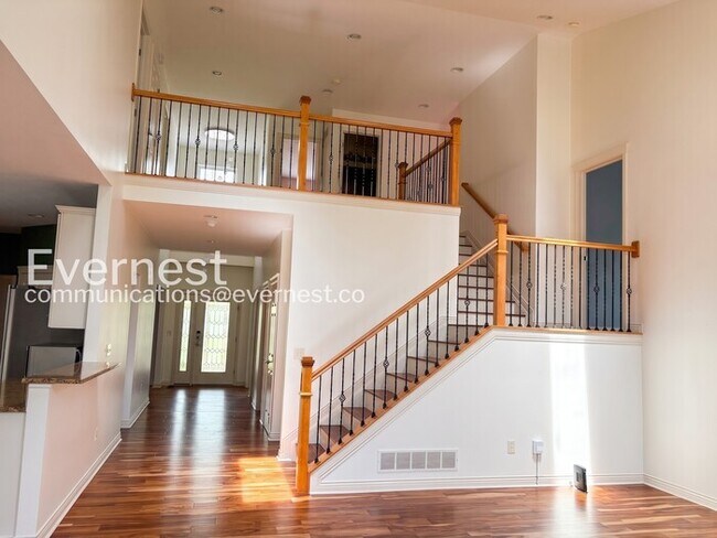 Building Photo - 7549 Ashley Meadow Dr
