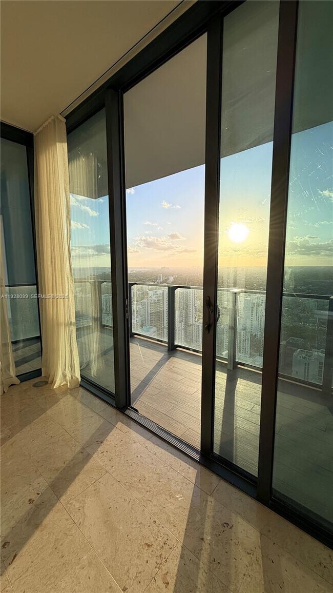 Building Photo - 88 SW 7th St