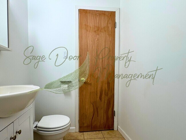 Building Photo - CHARMING HOME WITH GARAGE, LARGE BASEMENT,...