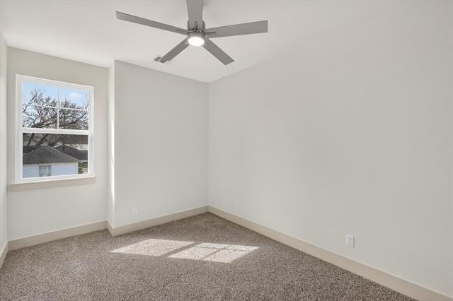 Building Photo - 500 E Kimball St