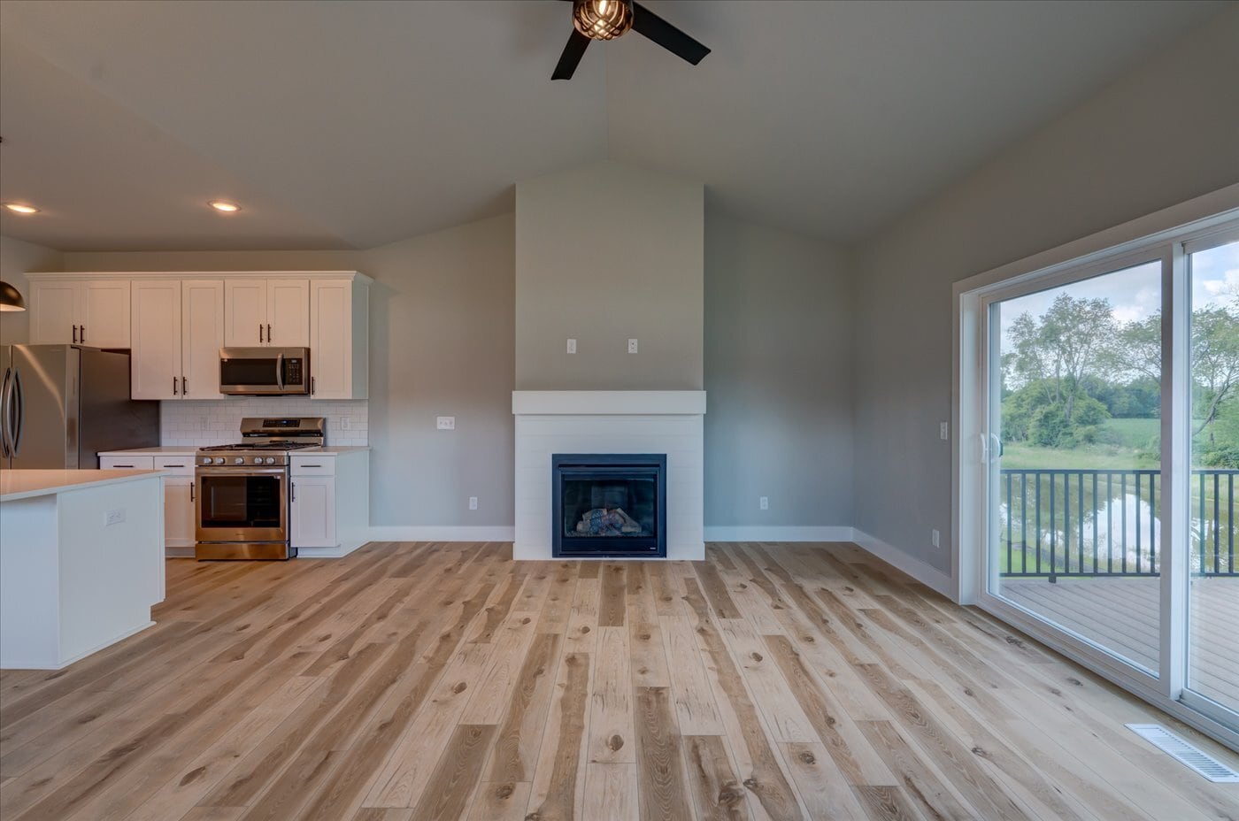 Building Photo - 1430 Palm Grass Way