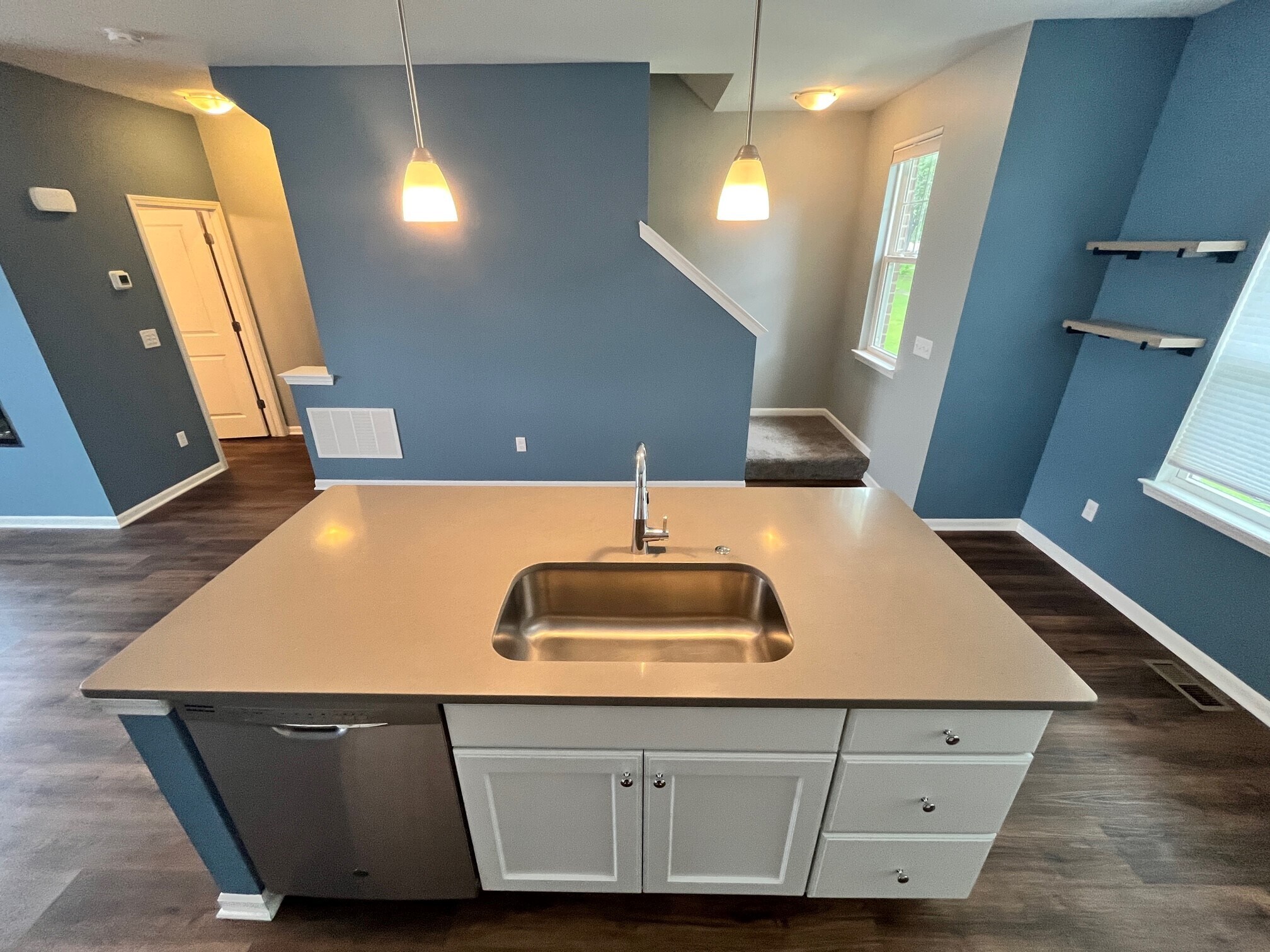 Island - 587 Parkside Way