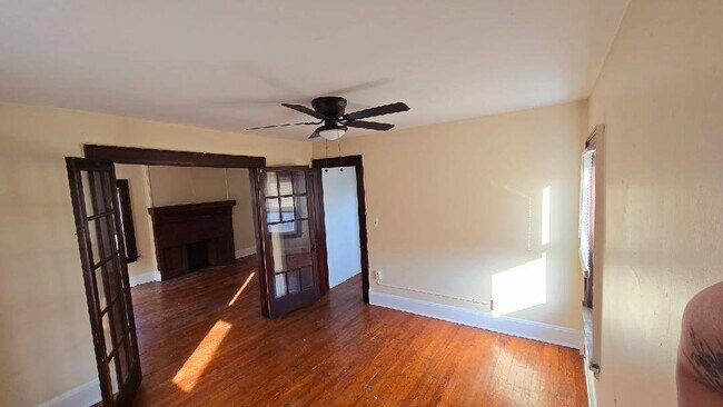 Building Photo - 3306 Emerson Ave