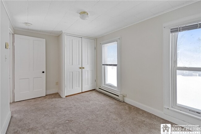 Building Photo - 101 Valley St