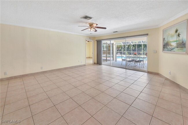 Building Photo - 639 Pompano Dr