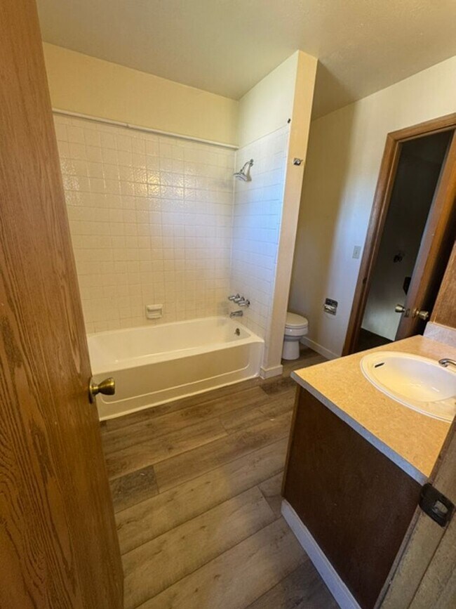 Building Photo - 5107 Rainbow Harbour Cir