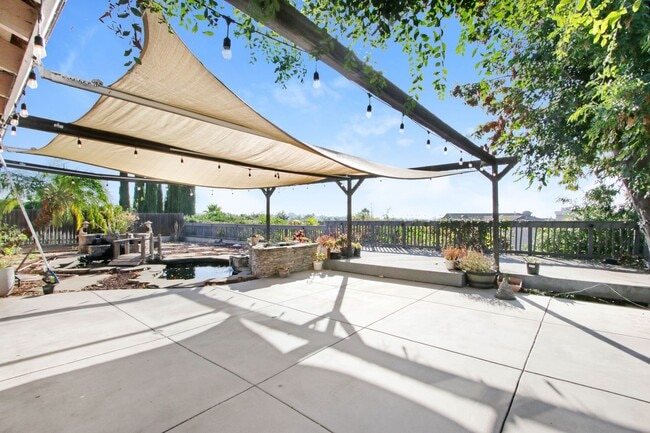 Building Photo - Single Story 3/2 Move-In Ready Rancho Cuca...