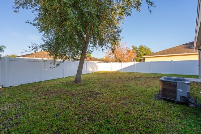 Building Photo - Beautiful 3-Bedroom Home for Rent in Port Orange Plantation