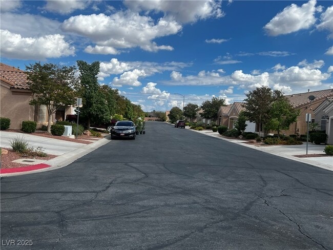 Building Photo - 9688 Emeraude Ave