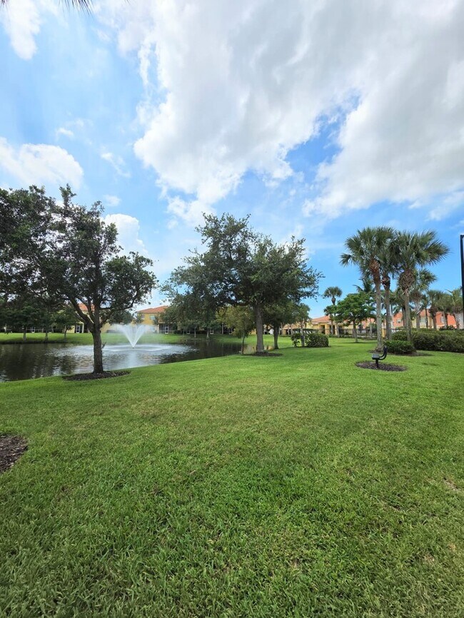Building Photo - 9822 Quinta Artesa Way
