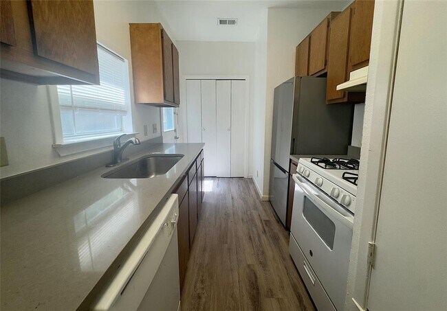 Building Photo - 309 Guadalupe St
