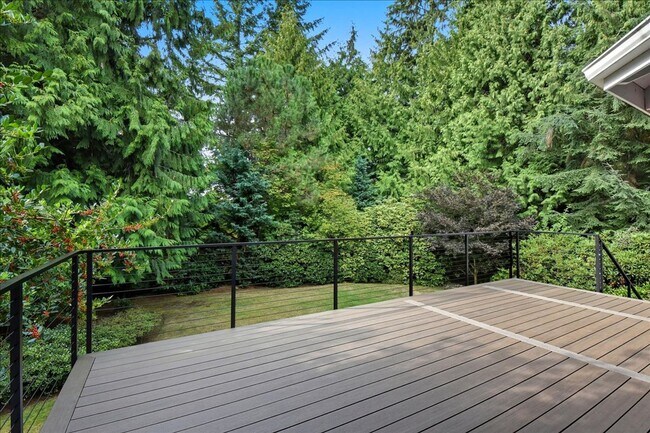 Building Photo - 4bd/2.5ba Woodinville House