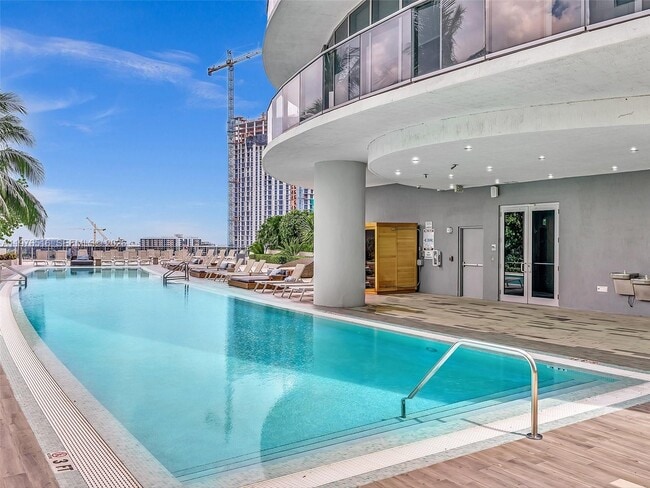 Building Photo - 488 NE 18th St