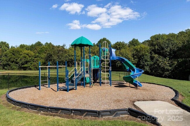 Building Photo - 117 Abberly Green Blvd