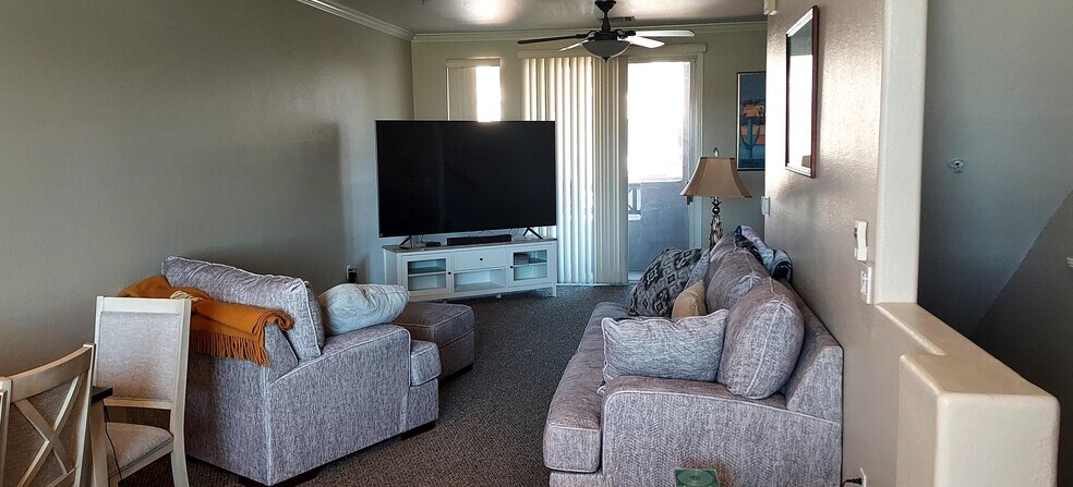 Building Photo - 4455 E Paradise Village Pky S