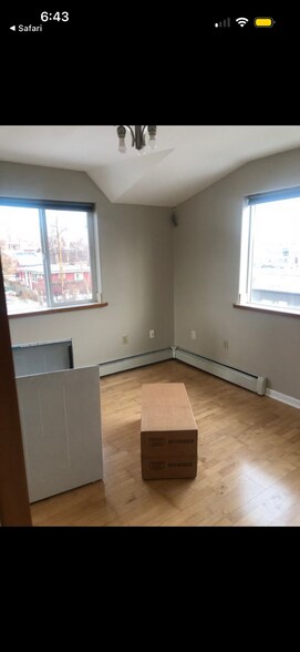 Building Photo - 1515 1/2 F St