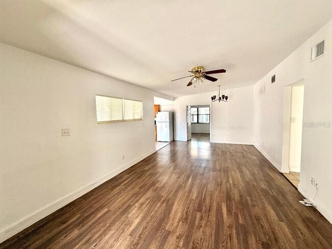 Building Photo - 4303 Anderson Rd