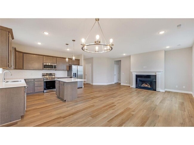 Building Photo - 2149 Westpointe Dr