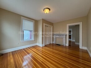 Building Photo - 16 Franklin Pl