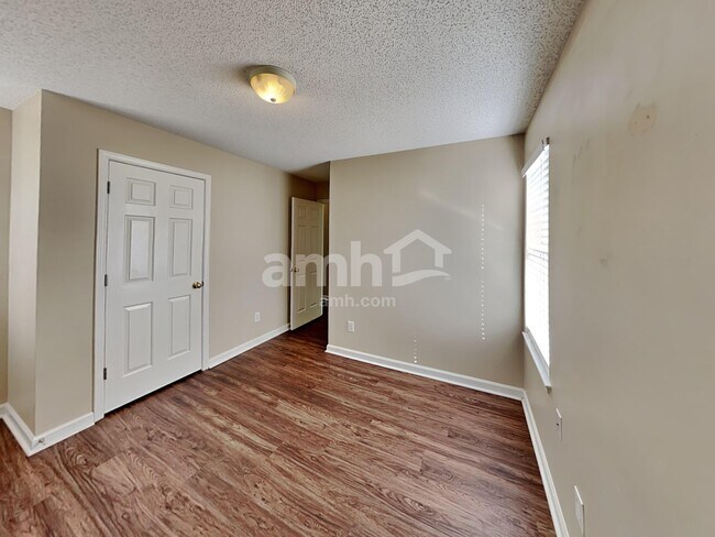 Building Photo - 3826 Tidewater Way NW