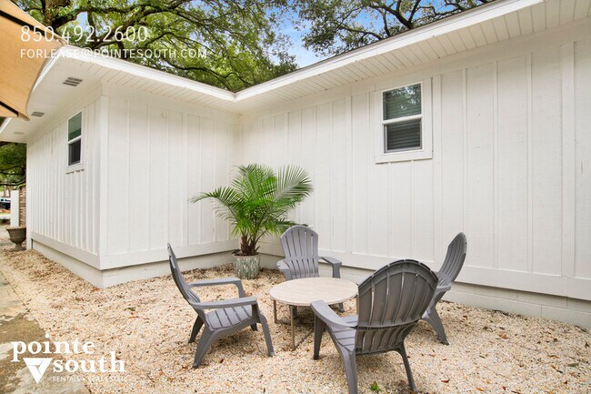 Building Photo - 208 E 22nd Ave