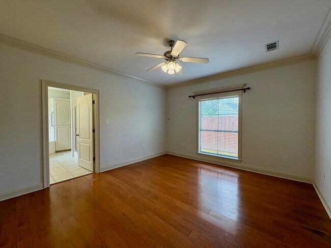 Master Bedroom - 40489 1513