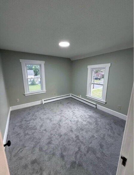 Building Photo - 24 Fairview St