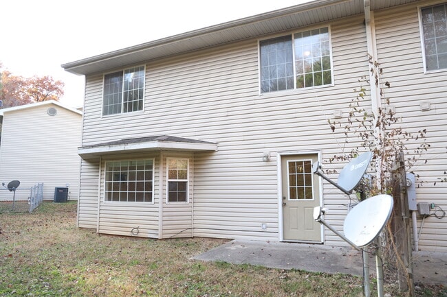 Building Photo - 149 Hickory Ridge Dr