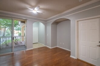 Building Photo - Available for Immediate Move in!  Gorgeous 2 Bedroom Condo with Garage on the 1st Floor!
