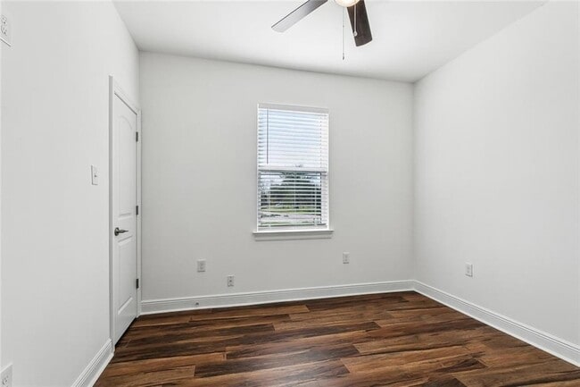 Building Photo - 3015 Wall Blvd