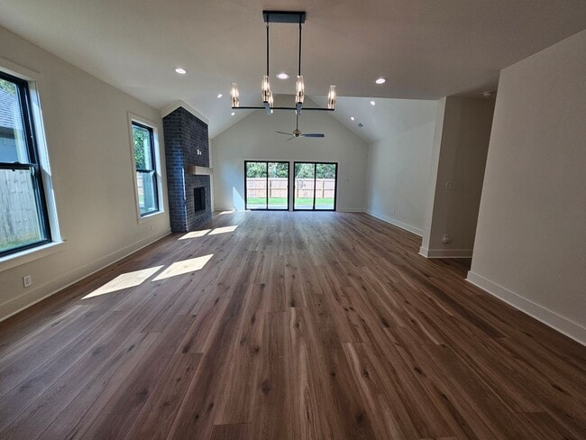 Building Photo - 7233 Havenwood Dr