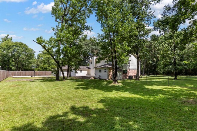 Building Photo - 4010 Briar St