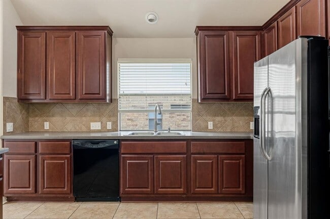 Building Photo - 7436 Bonniebrook Dr