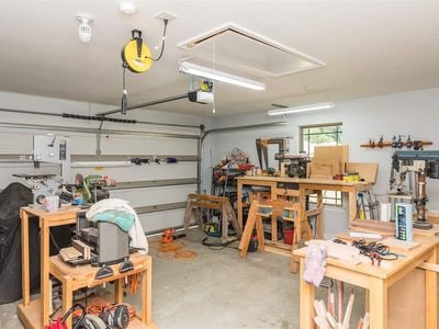 Building Photo - 452 Evening Falls Dr