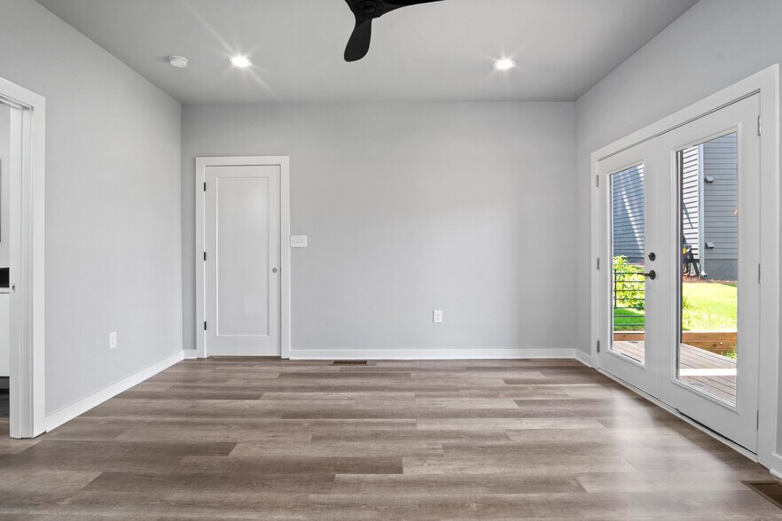 Master Bedroom - 569 Middle St SW