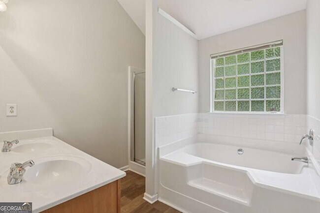 Building Photo - 1025 Pebble Creek Trail