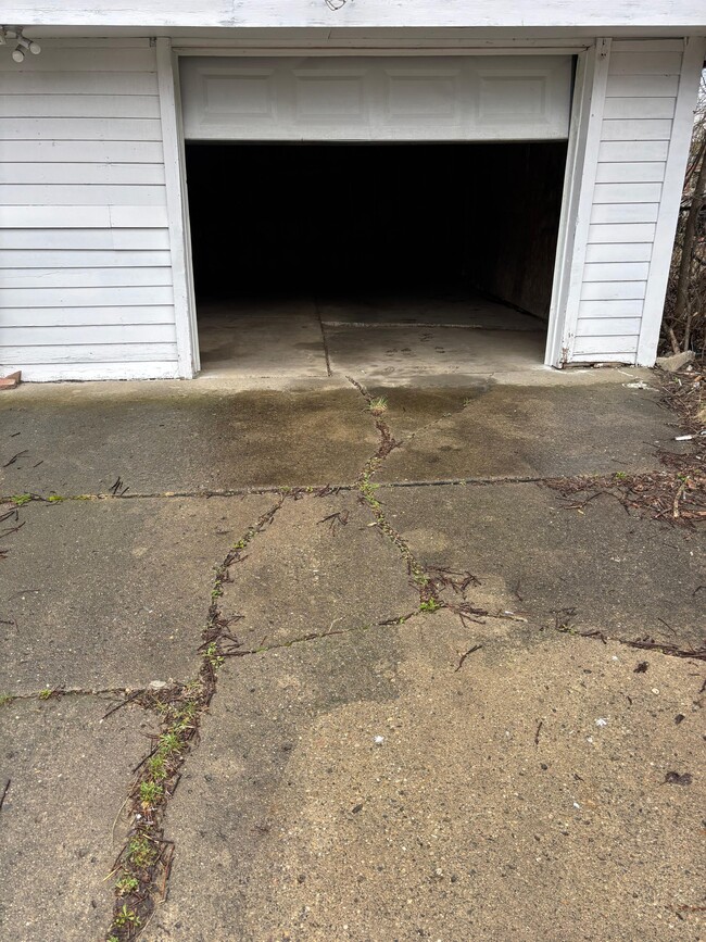 Building Photo - 19449 W Chicago