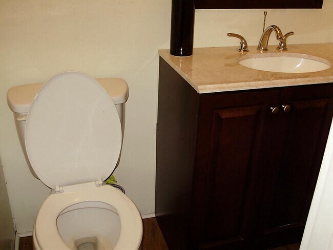 Building Photo - 14351 Torrey Chase Blvd