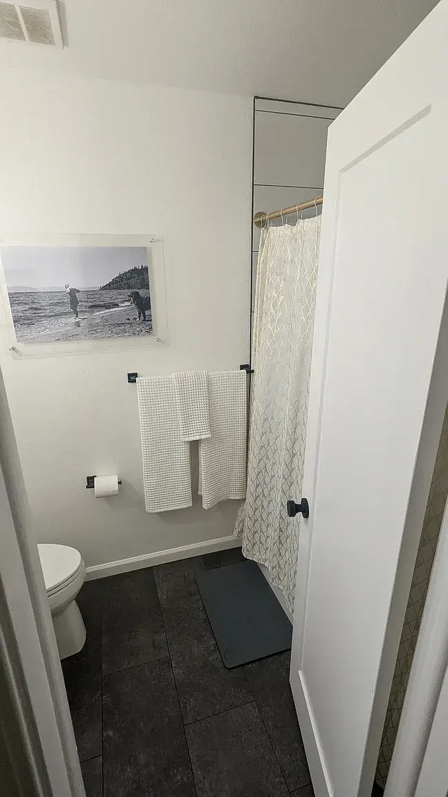 Building Photo - 3370 Downey Ave