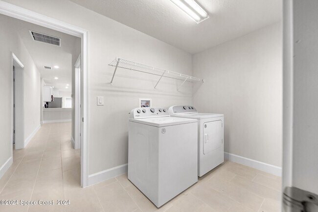 Building Photo - 1059 Grantham Ln