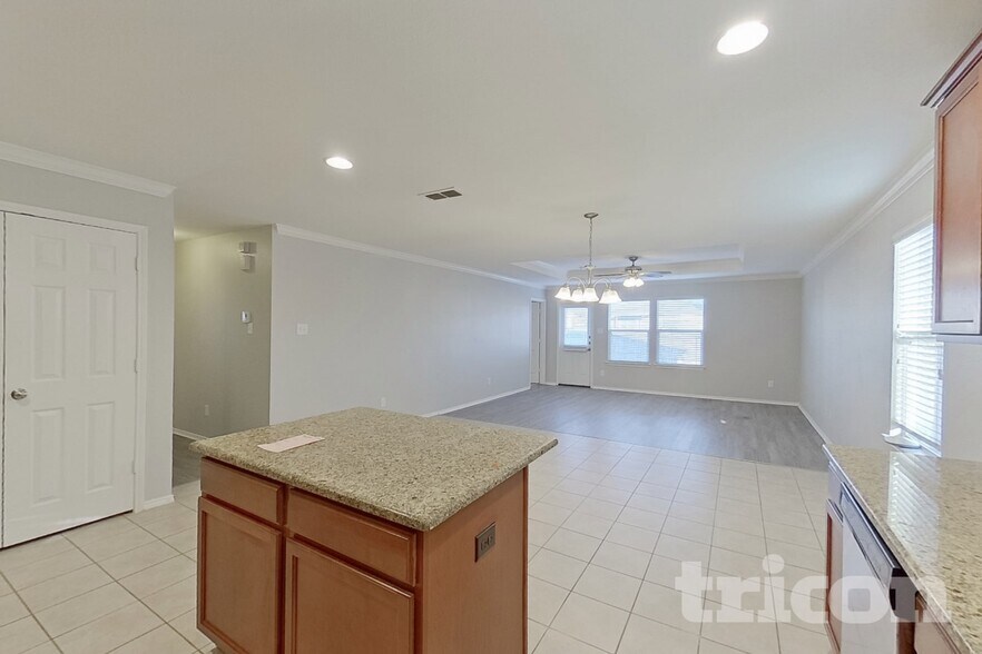 Building Photo - 1500 Abby Creek Dr