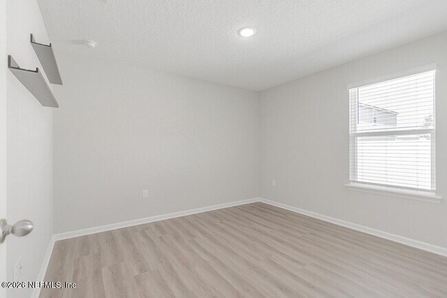 Building Photo - 3131 Little Kern Ln