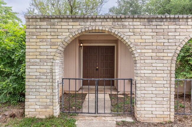 Building Photo - 8127 Babe Ruth St